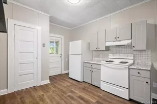 361 Lake Dr, Lake Peekskill, NY 10537 - Photo 27