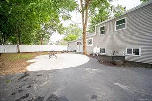 11 Berry Ln, Centereach, NY 11720 - Photo 25