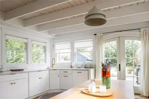 217 Center St, Greenport, NY 11944 - Photo 3