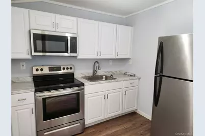 548 Taylor Avenue, Patchogue, NY 11772 - Photo 3