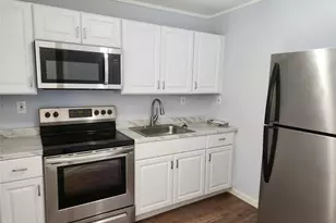548 Taylor Ave, Patchogue, NY 11772 - Photo 3