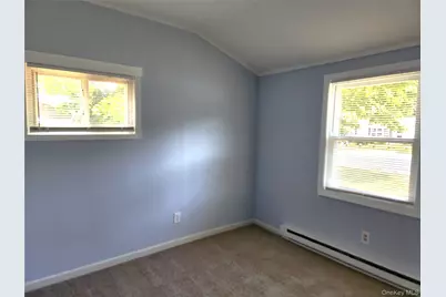 548 Taylor Avenue, Patchogue, NY 11772 - Photo 5