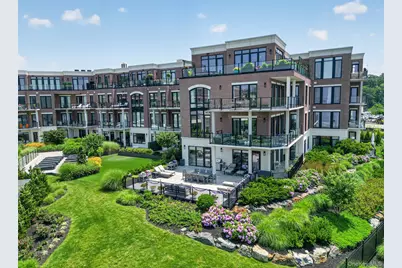 10 Shore Road #101, Glenwood Landing, NY 11547 - Photo 1