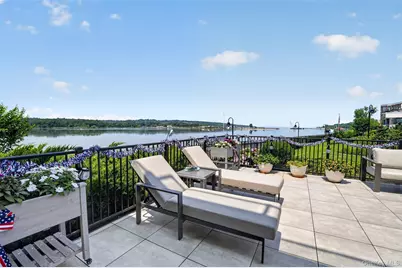 10 Shore Road #101, Glenwood Landing, NY 11547 - Photo 35