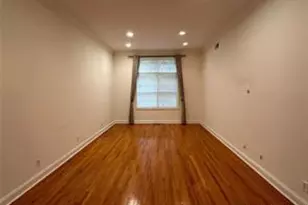 18 Wilkshire Cir, Manhasset, NY 11030 - Photo 11