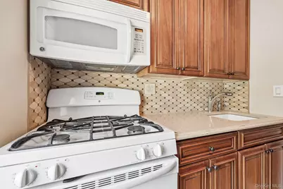 632 Palmer Road #6F, Yonkers, NY 10701 - Photo 13