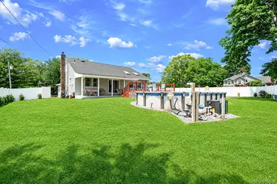 1 Blue Spruce Lane, Commack, NY 11725 - Photo 5