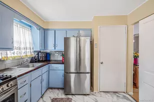 1 Blue Spruce Ln, Commack, NY 11725 - Photo 23