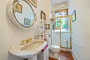 449 Montauk Hwy, East Moriches, NY 11940 - Photo 17