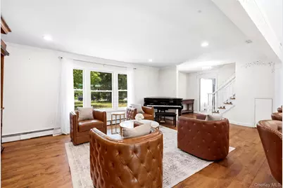 11 Tern Court, East Islip, NY 11730 - Photo 7