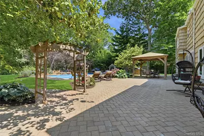 11 Tern Court, East Islip, NY 11730 - Photo 37