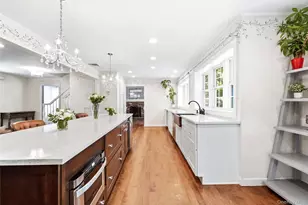11 Tern Ct, East Islip, NY 11730 - Photo 15