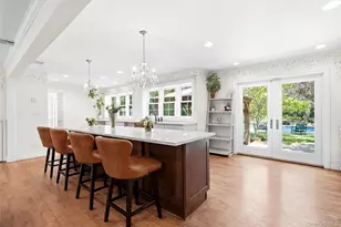 11 Tern Ct, East Islip, NY 11730 - Photo 9