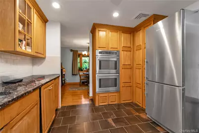 21 Laurel Avenue, Sea Cliff, NY 11579 - Photo 9