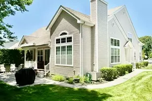 27 Emilie Dr, Center Moriches, NY 11934 - Photo 9