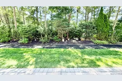 27 Emilie Drive, Center Moriches, NY 11934 - Photo 11