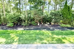 27 Emilie Dr, Center Moriches, NY 11934 - Photo 11