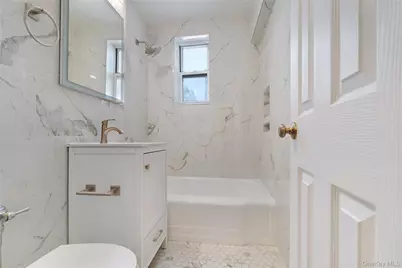 1430 Seagirt Boulevard #6H, Far Rockaway, NY 11691 - Photo 15