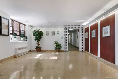 1430 Seagirt Boulevard #6H, Far Rockaway, NY 11691 - Photo 17
