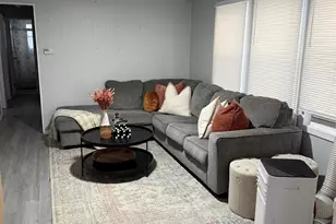 27 Illinois Ave, Long Beach, NY 11561 - Photo 3