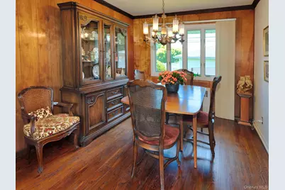 51 Eileen Avenue, Plainview, NY 11803 - Photo 7
