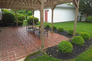 51 Eileen Ave, Plainview, NY 11803 - Photo 23