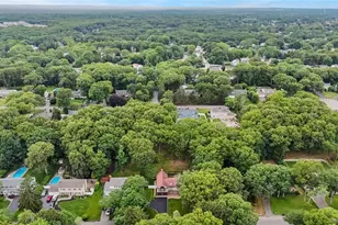10 Burham Dr, Smithtown, NY 11787 - Photo 11