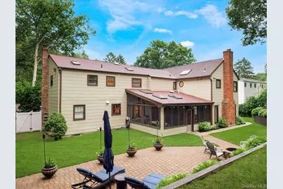 10 Burham Drive, Smithtown, NY 11787 - Photo 7
