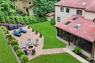 10 Burham Dr, Smithtown, NY 11787 - Photo 9