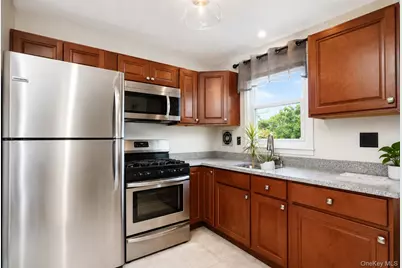74 Cypress Avenue, New York, NY 10301 - Photo 11