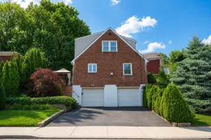 74 Cypress Ave, New York, NY 10301 - Photo 3