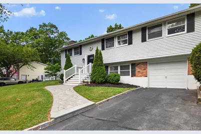 42 W Broadway, Port Jefferson Station, NY 11776 - Photo 3