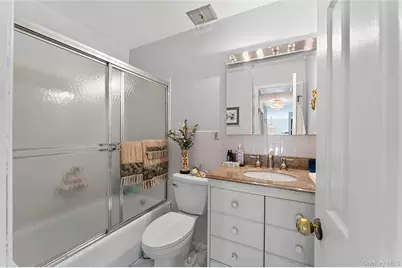 22 Curtis Lane, Yonkers, NY 10710 - Photo 27