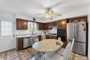 22 Curtis Ln, Yonkers, NY 10710 - Photo 21