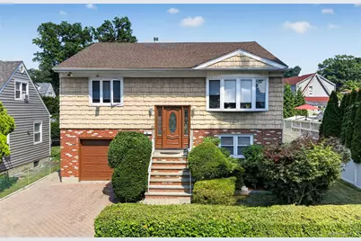 22 Curtis Lane, Yonkers, NY 10710 - Photo 1