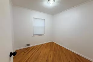 69-03 226th St, Oakland Gardens, NY 11364 - Photo 15