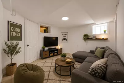 38 Trinity Place, New Rochelle, NY 10805 - Photo 31