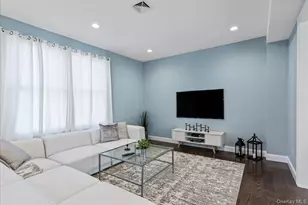 89 Market St, Mastic Beach, NY 11951 - Photo 5