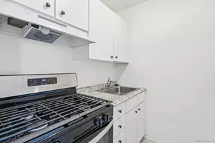 120 Horton Hwy, Mineola, NY 11501 - Photo 11
