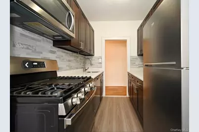 190-15 Crocheron Avenue, Flushing, NY 11358 - Photo 9
