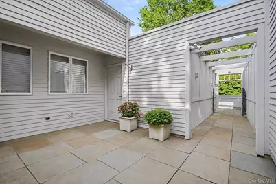 32 Beechwood Way, Briarcliff Manor, NY 10510 - Photo 3