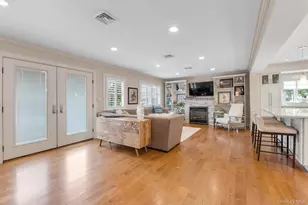 625 W Walnut St, Long Beach, NY 11561 - Photo 3
