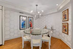 625 W Walnut St, Long Beach, NY 11561 - Photo 9