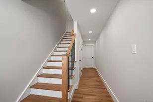 21 Island Pkwy, Island Park, NY 11558 - Photo 9
