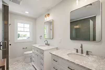 21 Island Parkway N, Island Park, NY 11558 - Photo 13