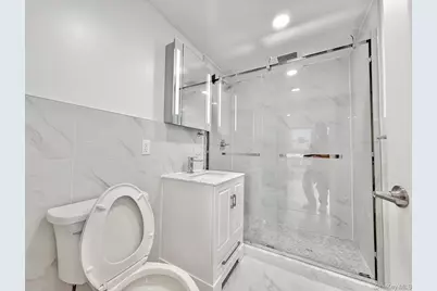13450 Blossom Avenue #4F, Flushing, NY 11355 - Photo 3