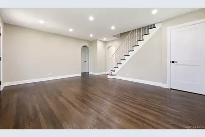 48 Flower Street, Hicksville, NY 11801 - Photo 13