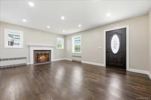 48 Flower St, Hicksville, NY 11801 - Photo 11