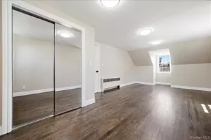 48 Flower St, Hicksville, NY 11801 - Photo 29