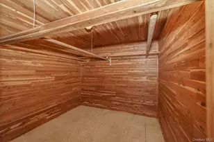 23 Spruce St, Farmingdale, NY 11735 - Photo 21